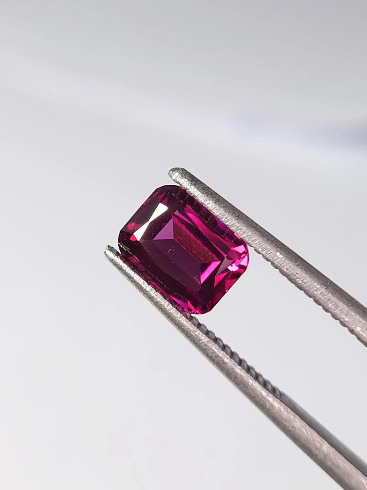 1.33ct Natural Rhodolite Garnet from Tanzania — view 8